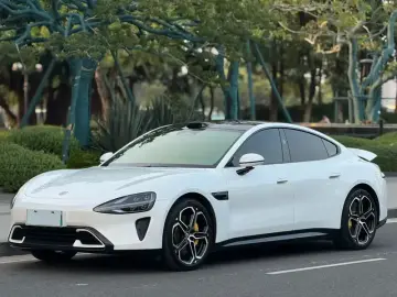 2024 Xiaomi SU7 с пробегом 37 000 км