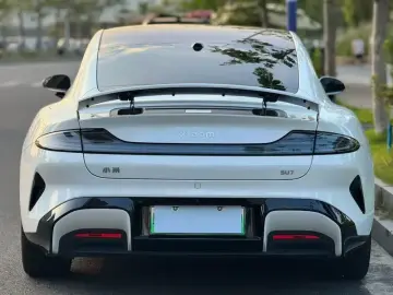 2024 Xiaomi SU7 с пробегом 37 000 км