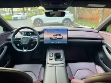 2024 Xiaomi SU7 с пробегом 37 000 км
