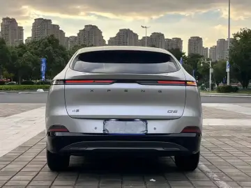 2025 Xpeng G6 с пробегом 16 000 км