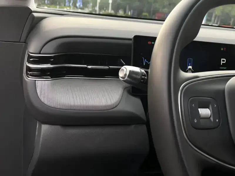 2025 Xpeng G6 с пробегом 16 000 км