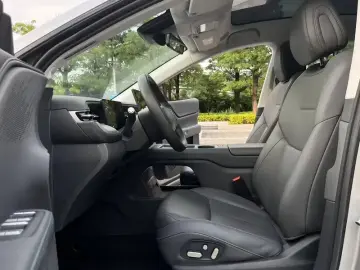 2025 Xpeng G6 с пробегом 16 000 км