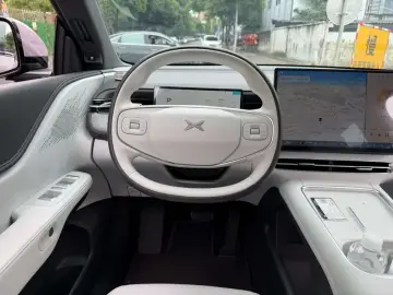 2025 Xpeng G6 с пробегом 5 800 км