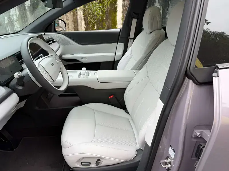 2025 Xpeng G6 с пробегом 5 800 км