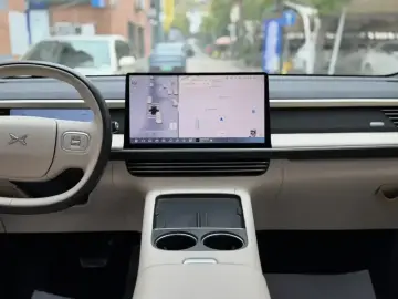 2025 Xpeng G6 с пробегом 56 000 км