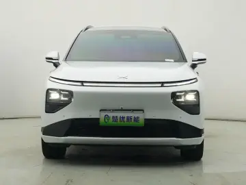 2022 Xpeng G9 с пробегом 87 000 км