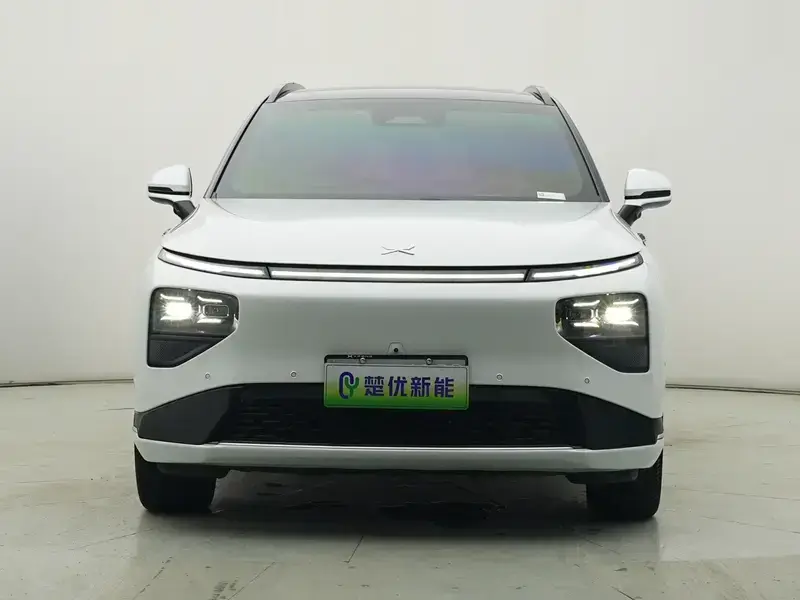 2022 Xpeng G9 с пробегом 87 000 км