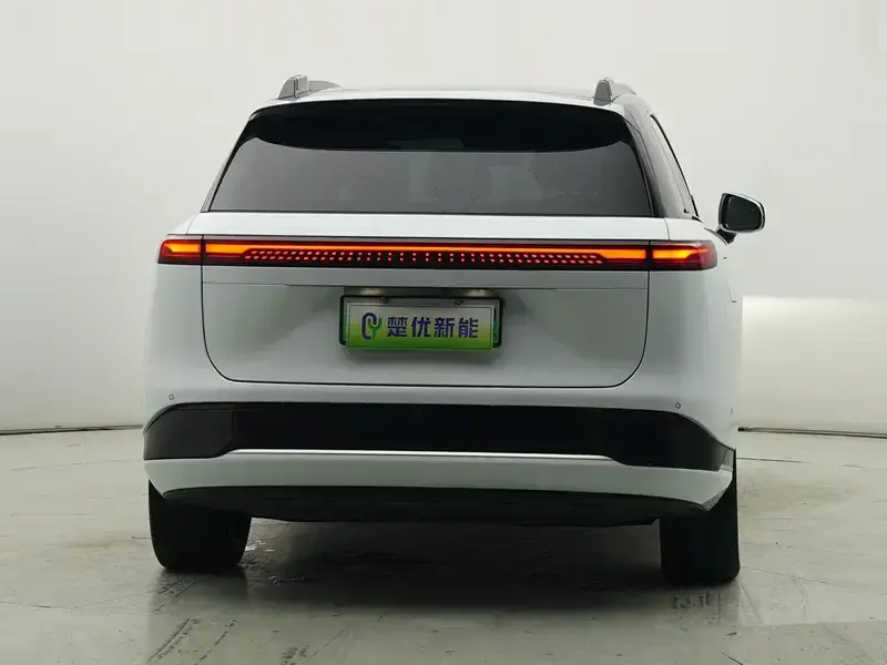 2022 Xpeng G9 с пробегом 87 000 км