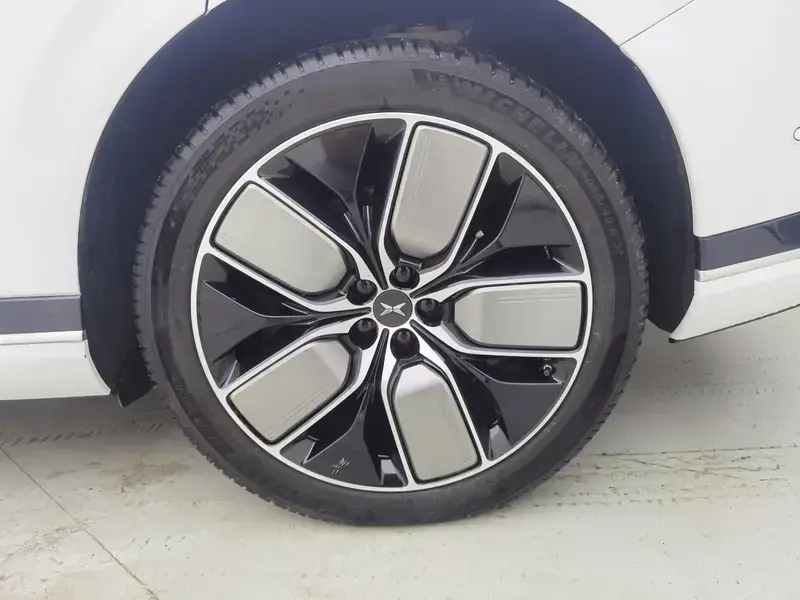 2022 Xpeng G9 с пробегом 87 000 км