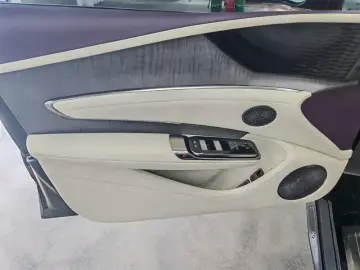 2025 BYD Yangwang U7 с пробегом 3 000 км