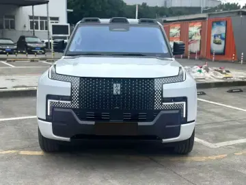 2026 BYD Yangwang U8 с пробегом 8 000 км