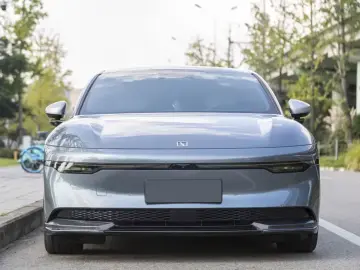 2024 Zeekr 007 с пробегом 64 000 км