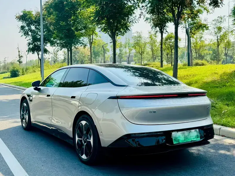 2024 Zeekr 007 с пробегом 19 000 км