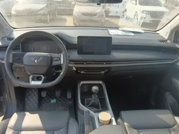 2022 Wuling Jiachen с пробегом 14 400 км