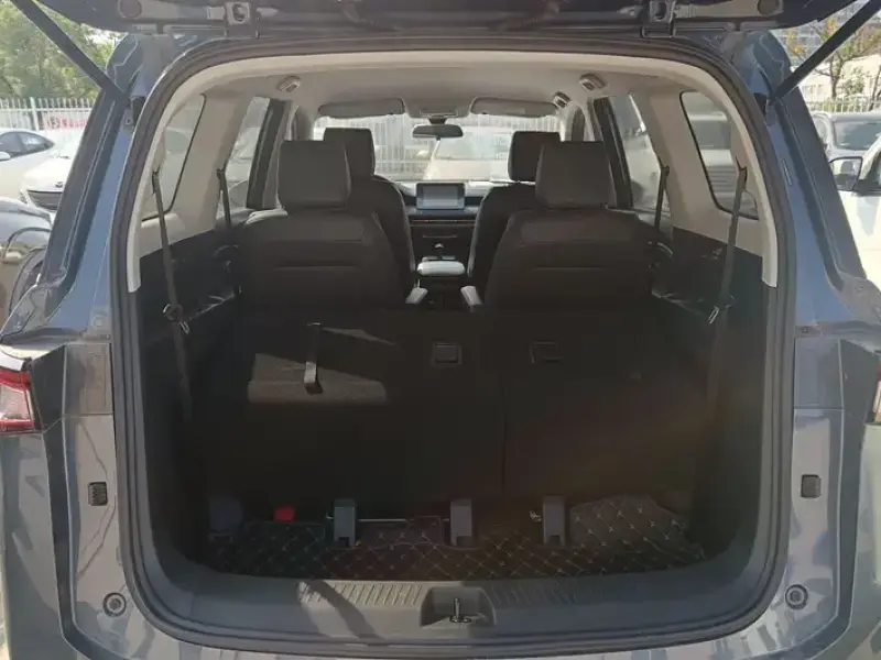 2022 Wuling Jiachen с пробегом 14 400 км