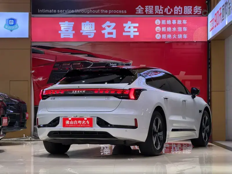 2023 Zeekr 001 с пробегом 80 000 км