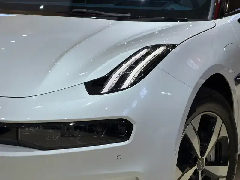 2023 Zeekr 001 с пробегом 80 000 км