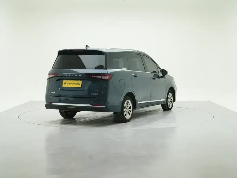 2022 Wuling Jiachen с пробегом 60 500 км