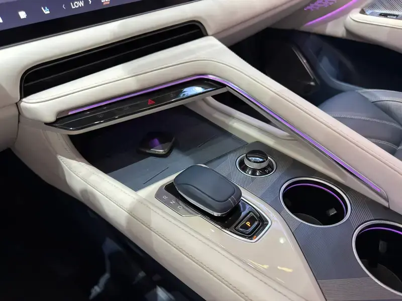 2023 Zeekr 001 с пробегом 80 000 км