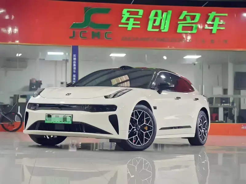 2024 Zeekr 001 с пробегом 34 000 км