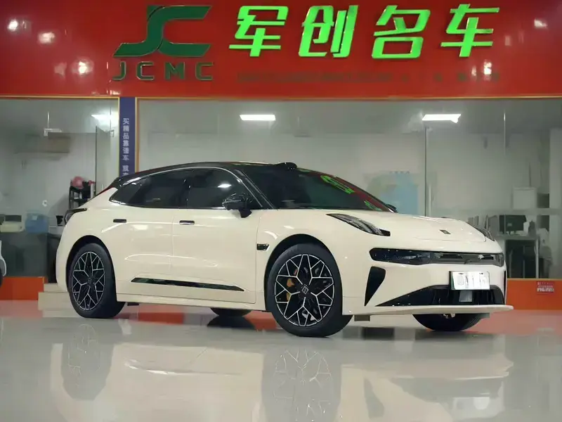 2024 Zeekr 001 с пробегом 34 000 км