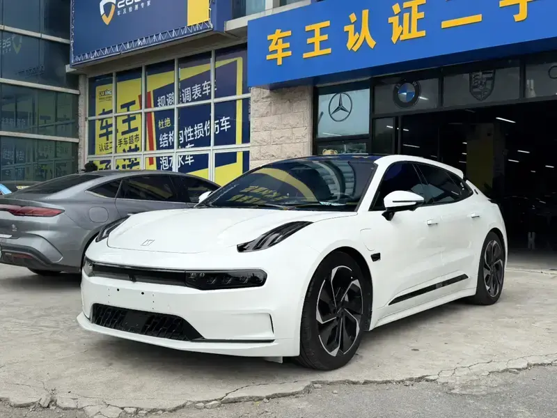2023 Zeekr 001 с пробегом 29 500 км