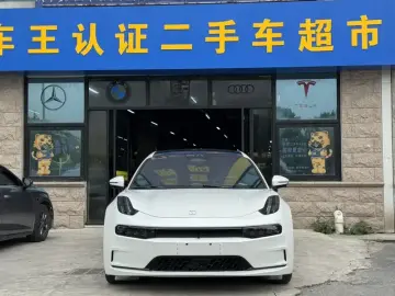 2023 Zeekr 001 с пробегом 29 500 км