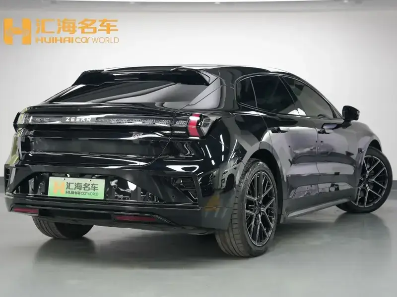 2026 Zeekr 001 с пробегом 6 100 км