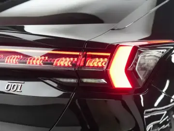 2026 Zeekr 001 с пробегом 6 100 км