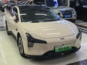 2024 Xpeng Mona M03 с пробегом 39 000 км