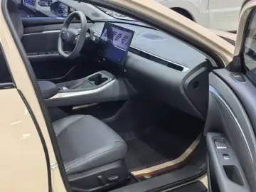 2024 Xpeng Mona M03 с пробегом 39 000 км