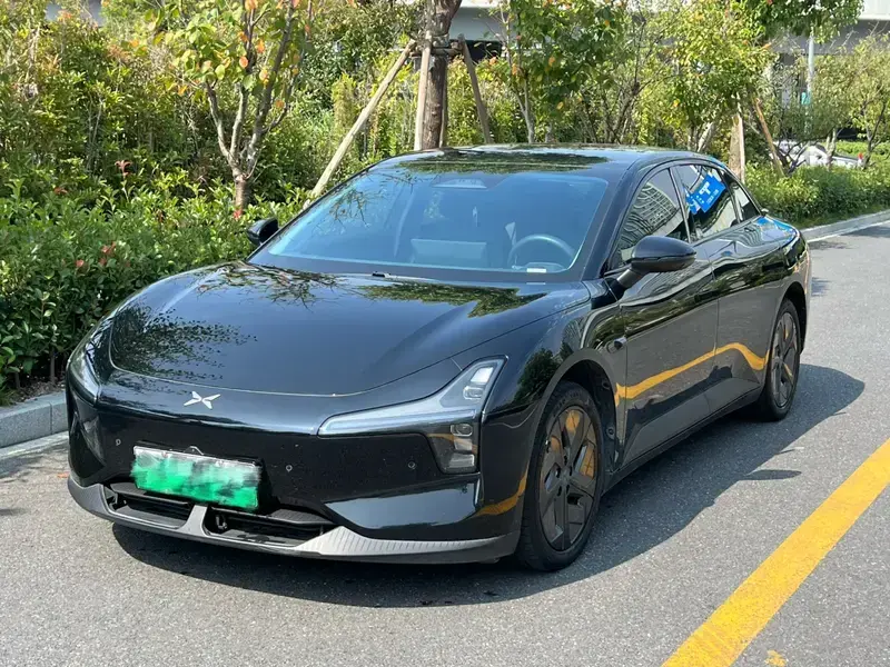 2024 Xpeng Mona M03 с пробегом 36 000 км