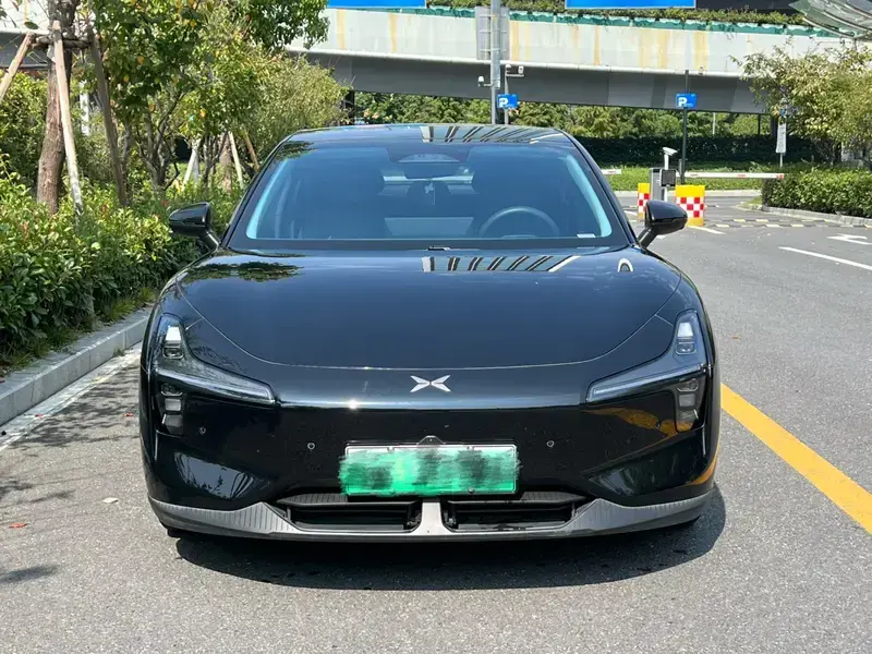 2024 Xpeng Mona M03 с пробегом 36 000 км