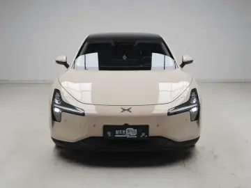 2024 Xpeng Mona M03 с пробегом 33 500 км