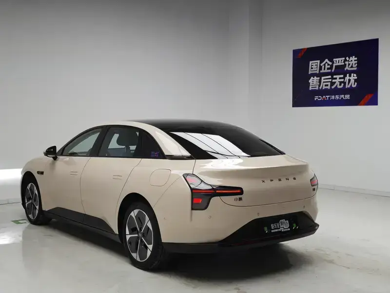 2024 Xpeng Mona M03 с пробегом 33 500 км
