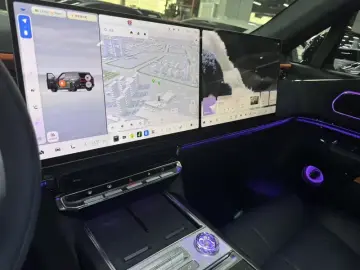 2025 Zeekr 9X с пробегом 21 000 км