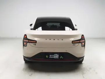 2024 Xpeng Mona M03 с пробегом 33 500 км
