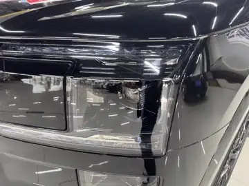 2025 Zeekr 9X с пробегом 21 000 км