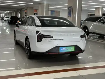 2025 Xpeng Mona M03 с пробегом 46 000 км
