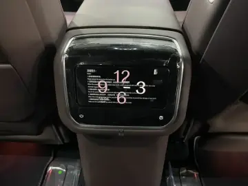2025 Zeekr 9X с пробегом 100 км