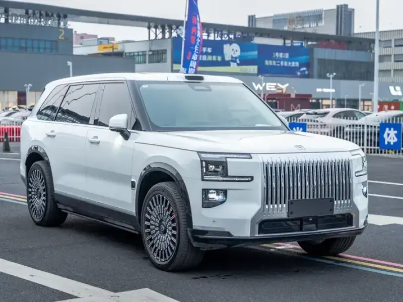 2025 Zeekr 9X с пробегом 19 000 км