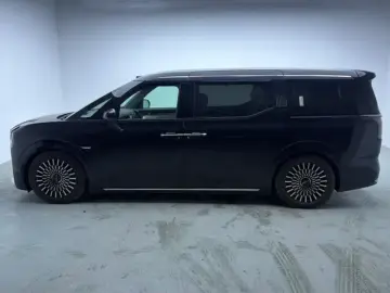 2024 Zeekr 009 с пробегом 45 700 км