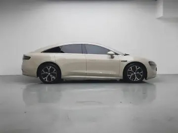 2025 Luxeed S7 с пробегом 18 600 км