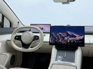 2024 Luxeed S7 с пробегом 36 000 км