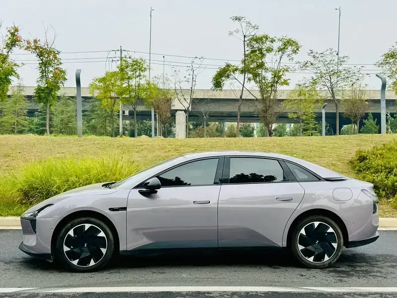 2025 Xpeng Mona M03 с пробегом 13 000 км