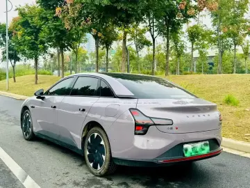 2025 Xpeng Mona M03 с пробегом 13 000 км