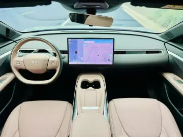 2025 Xpeng Mona M03 с пробегом 13 000 км