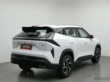 2023 Geely Atlas Pro с пробегом 20 200 км