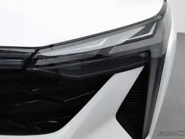 2023 Geely Atlas Pro с пробегом 20 200 км