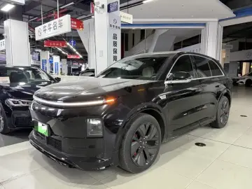 2024 Li Auto (Lixiang) L6 с пробегом 29 000 км